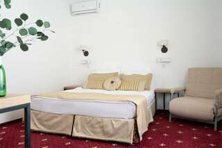 Гостиница Вилла Дежа Вю Адлер Семейный люкс с балконом-3